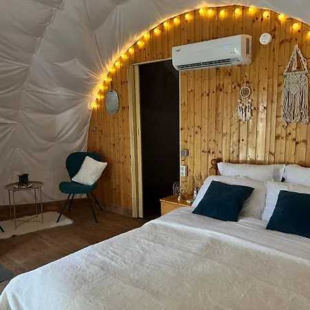 Sunrise Glamping Retreat Hotel Galesu Exterior photo